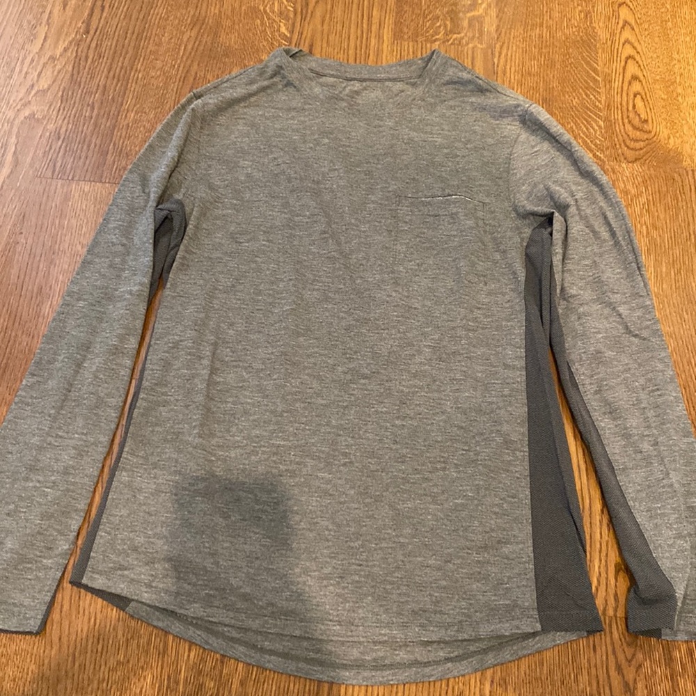 Mens long sleeve light weight luluemon